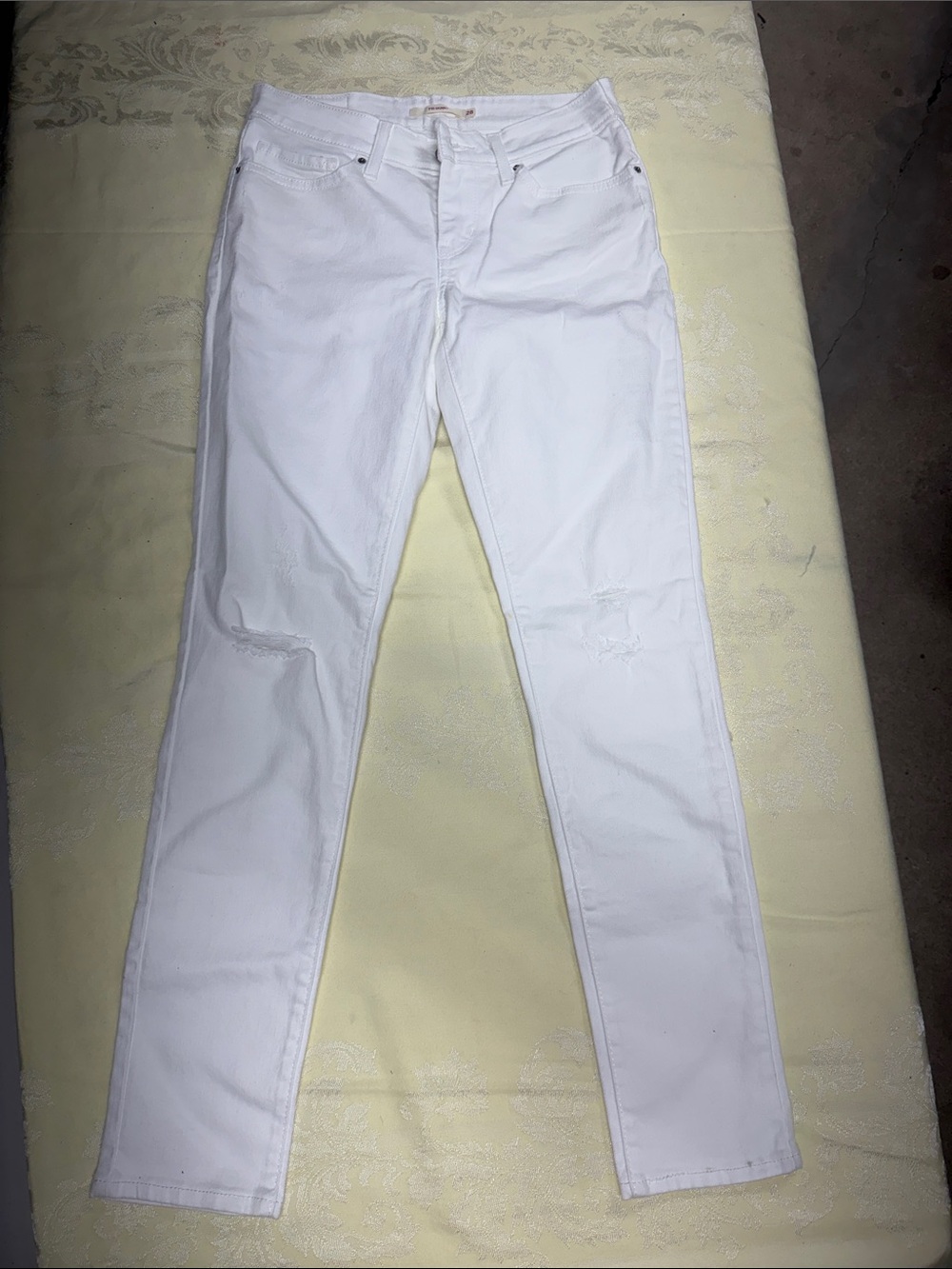 Levi's White Women's Skinny Jeans - Stretch Distressed Denim